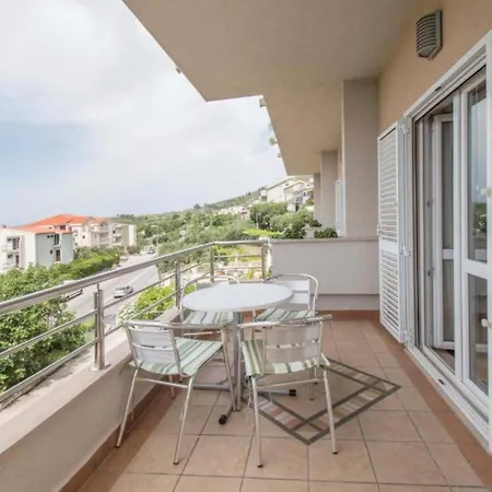 Antonio - One Bedroom With Balcony And Sea View - 3 * Tučepi