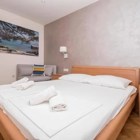 Apartamento Antonio - One Bedroom With Balcony And Sea View - 3 Tučepi